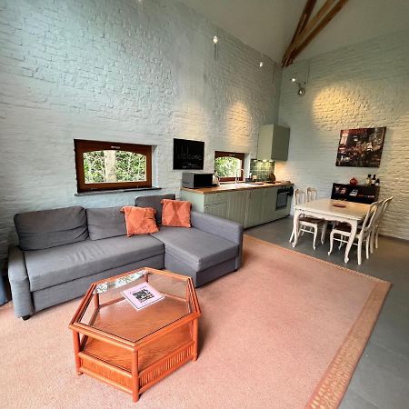 Вилла Cosy Little House Kraainem Экстерьер фото