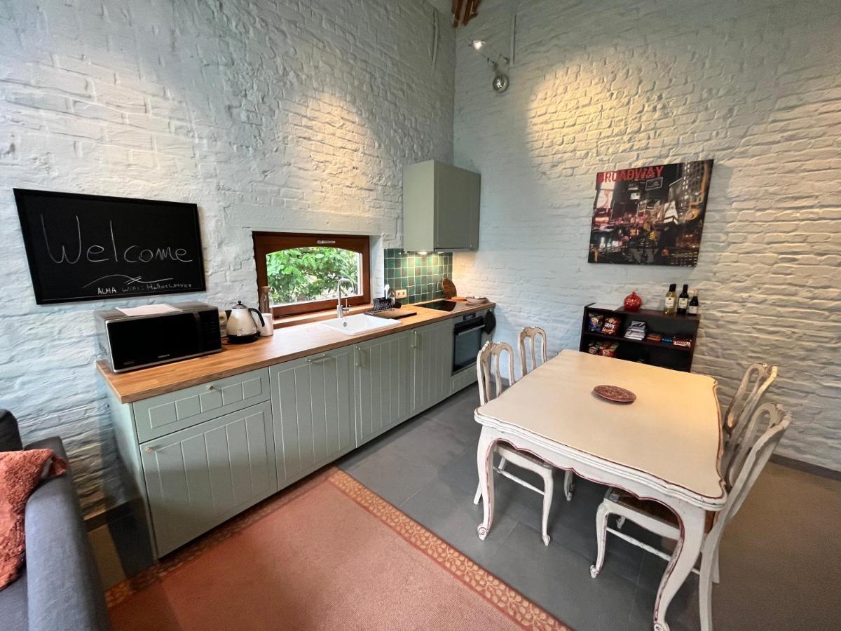 Вилла Cosy Little House Kraainem Экстерьер фото